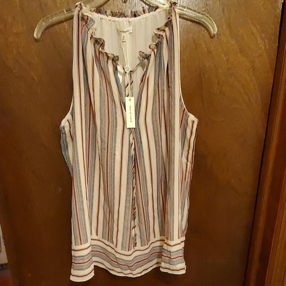 Max Studio Sleveless Flowy Shirt - Picture 4 of 4